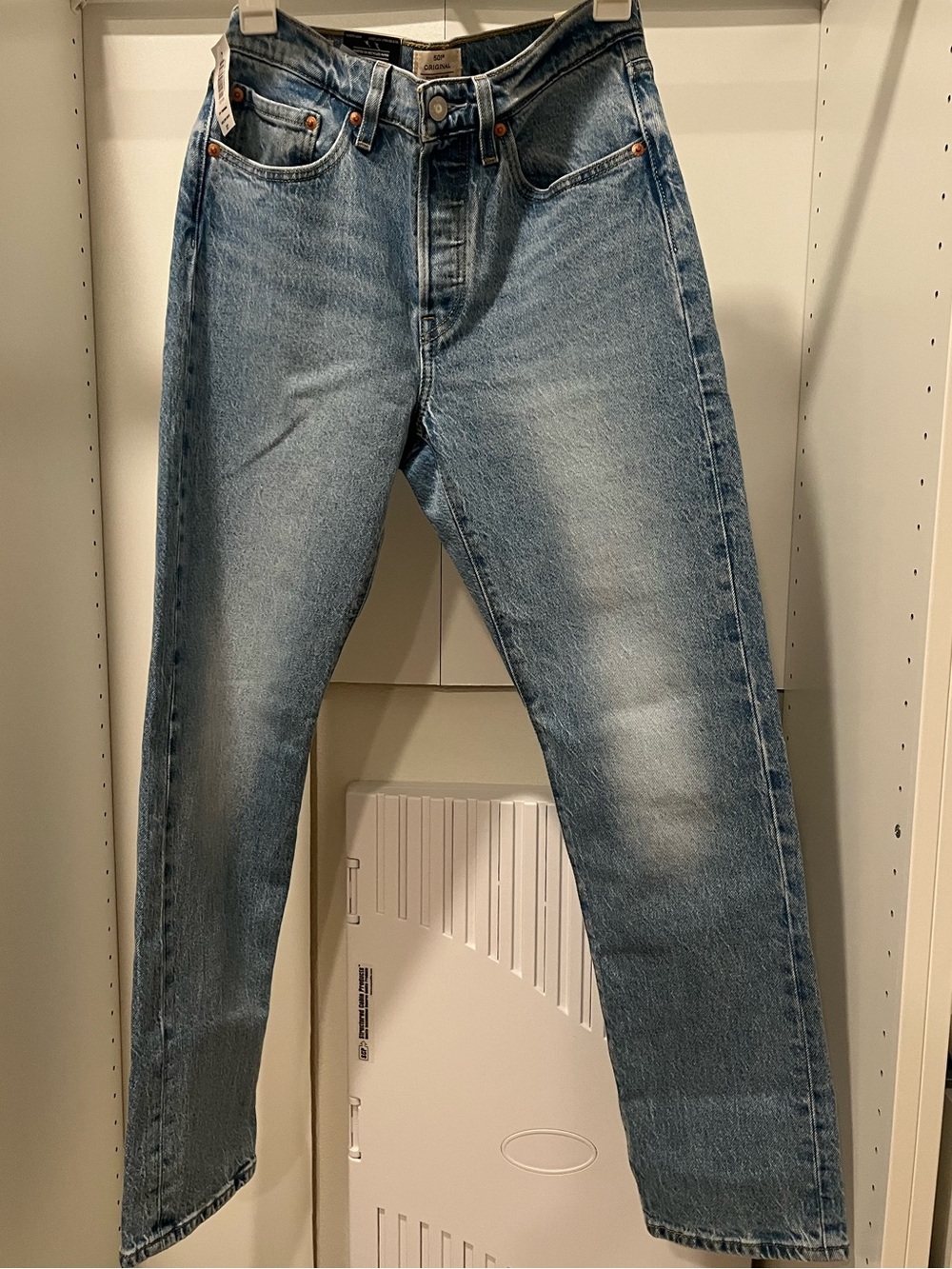 Aritzia Levi's 501 original jeans